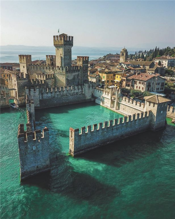 Lakes in Italy - Discover lake Garda