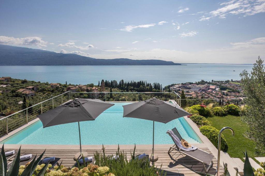 Italian-Countryside-Villa-Exclusive-Villa-Agave-Lake-Garda